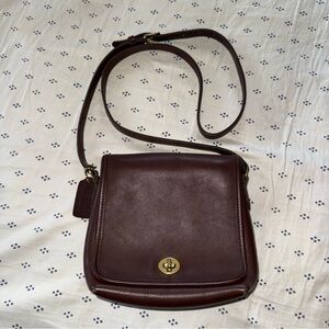 Coach 9076 Vintage 1990's Companion Flap Milk Chocolate Brown Leather Crossbody